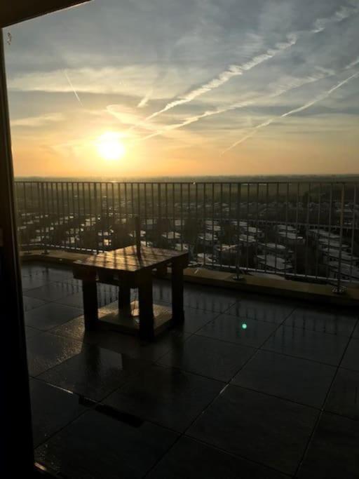 Penthouse Met Zeezicht En 2 Terrassen Leilighet Middelkerke Eksteriør bilde
